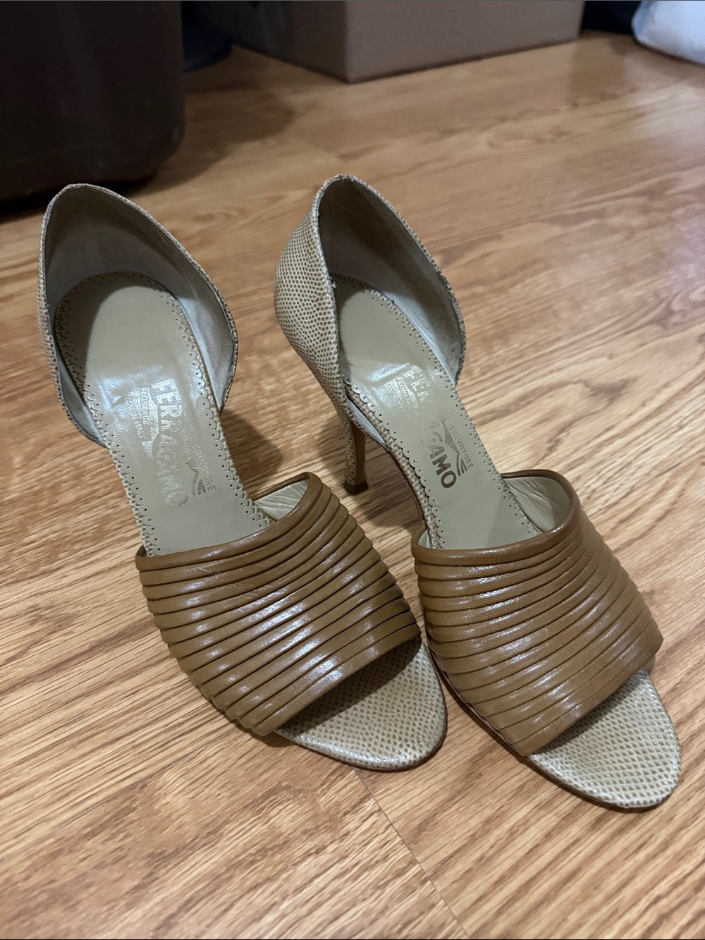 Salvatore Ferragamo Brown and Cream D'Orsay Ribbed Leather Heels